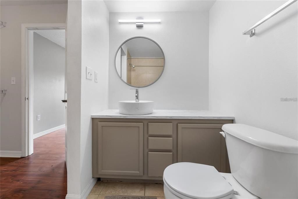 For Rent: $2,300 (2 beds, 2 baths, 836 Square Feet)