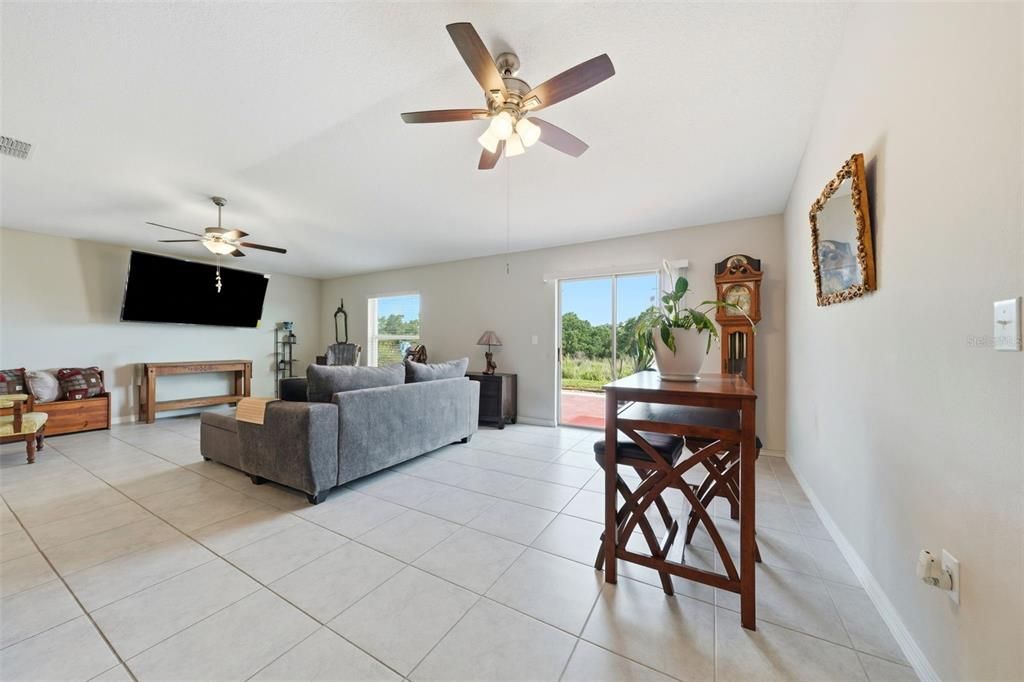 For Sale: $312,000 (3 beds, 2 baths, 1540 Square Feet)