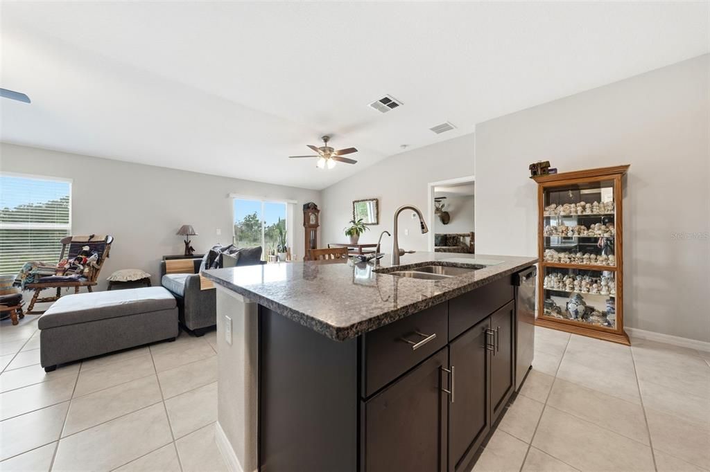 For Sale: $312,000 (3 beds, 2 baths, 1540 Square Feet)