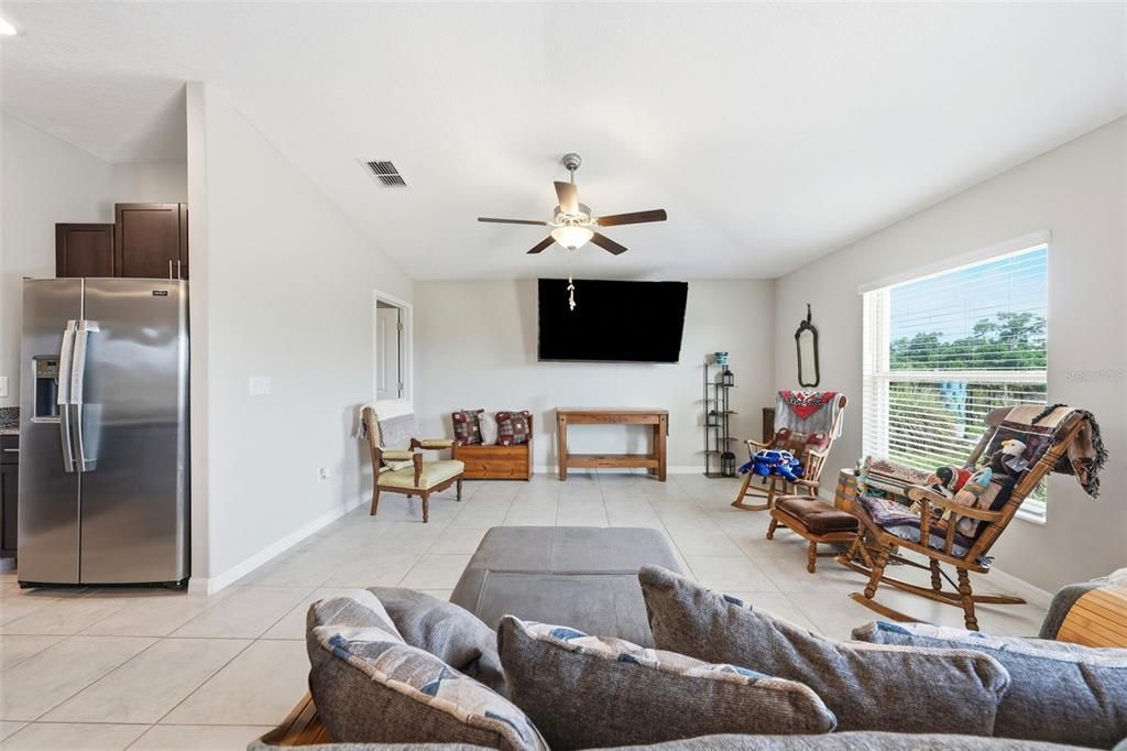 For Sale: $312,000 (3 beds, 2 baths, 1540 Square Feet)