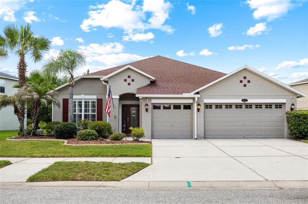 For Sale: $525,000 (4 beds, 2 baths, 2420 Square Feet)