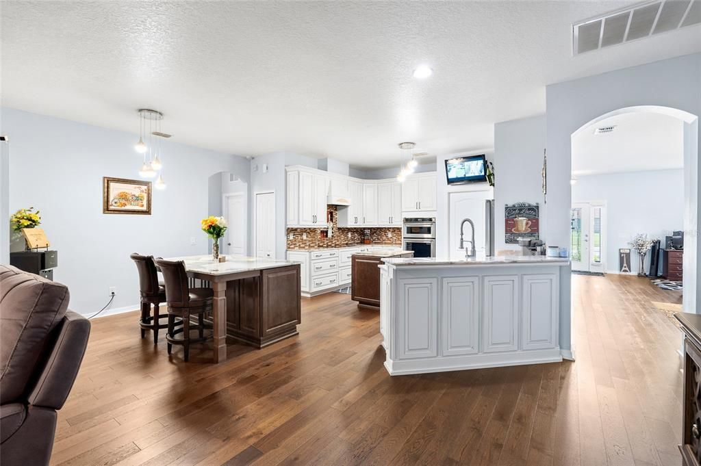 For Sale: $525,000 (4 beds, 2 baths, 2420 Square Feet)