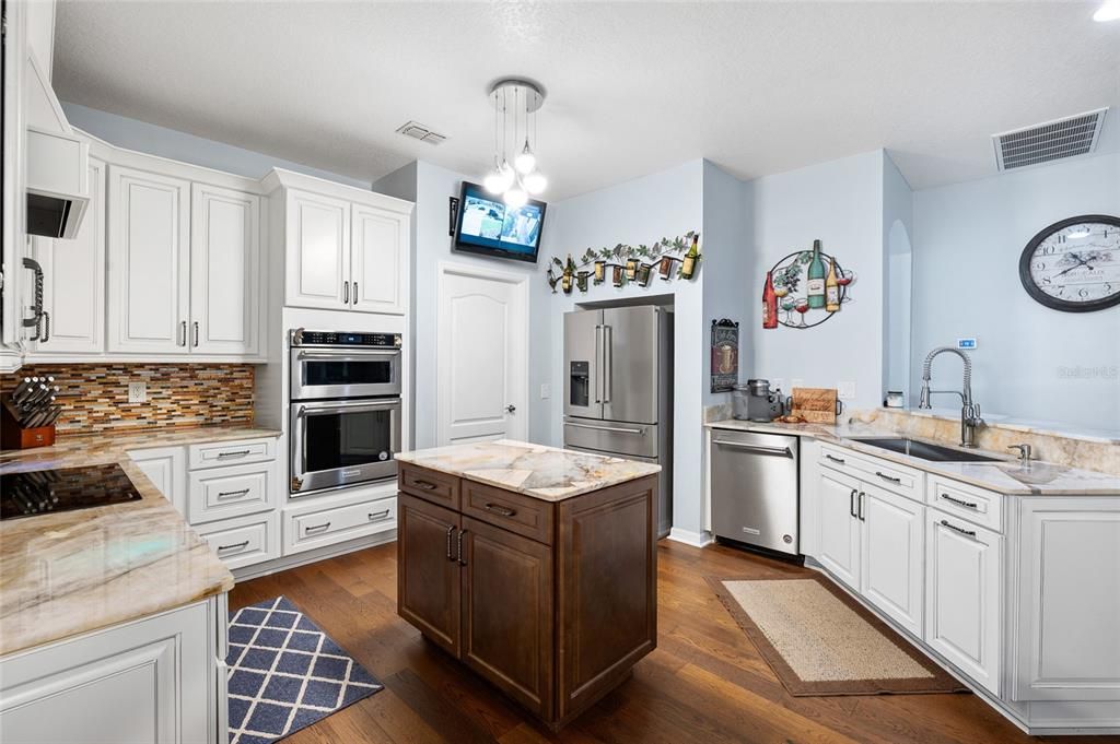 For Sale: $525,000 (4 beds, 2 baths, 2420 Square Feet)