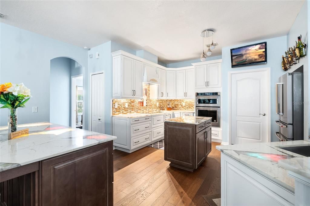 For Sale: $525,000 (4 beds, 2 baths, 2420 Square Feet)