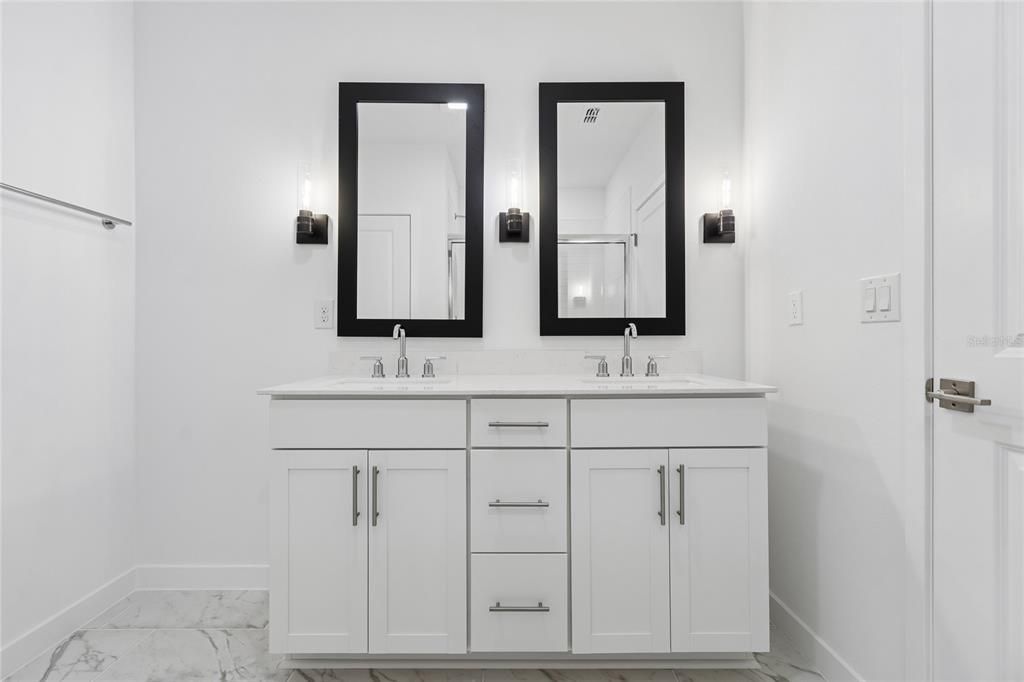 For Sale: $269,990 (3 beds, 2 baths, 1684 Square Feet)