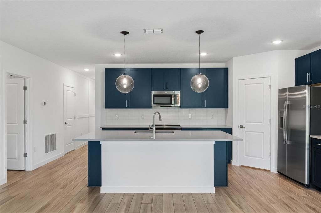 For Sale: $269,990 (3 beds, 2 baths, 1684 Square Feet)