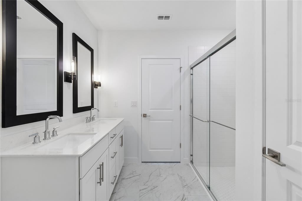 For Sale: $269,990 (3 beds, 2 baths, 1684 Square Feet)