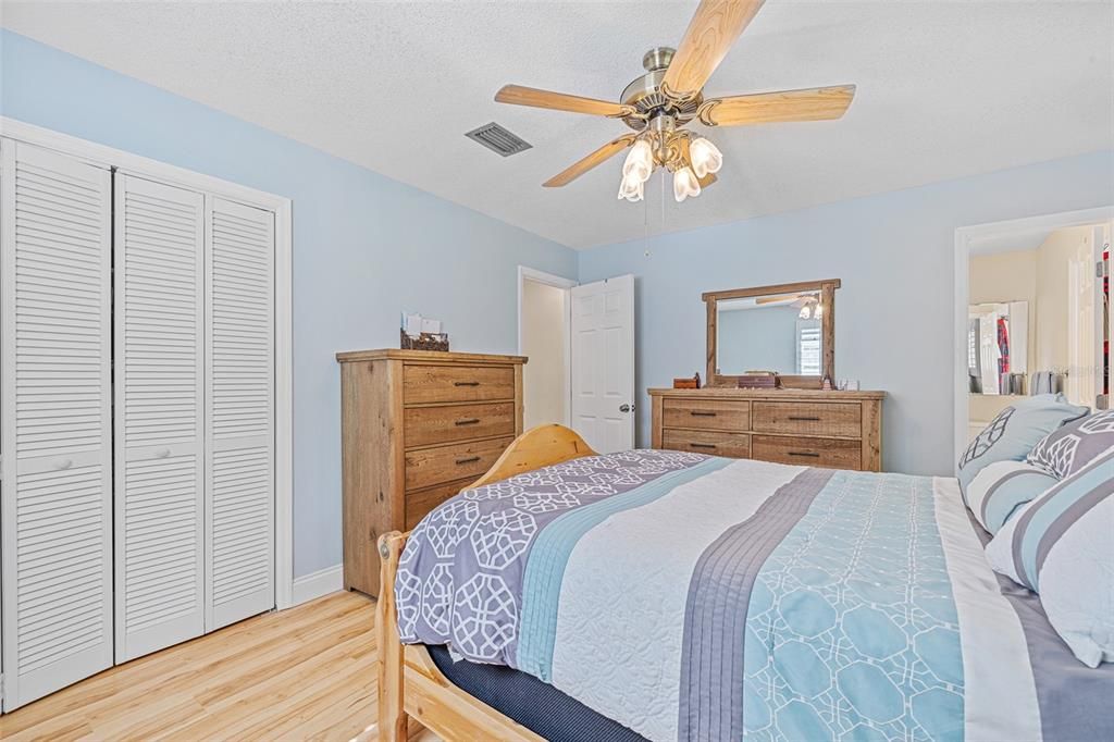 For Sale: $480,000 (3 beds, 2 baths, 1400 Square Feet)