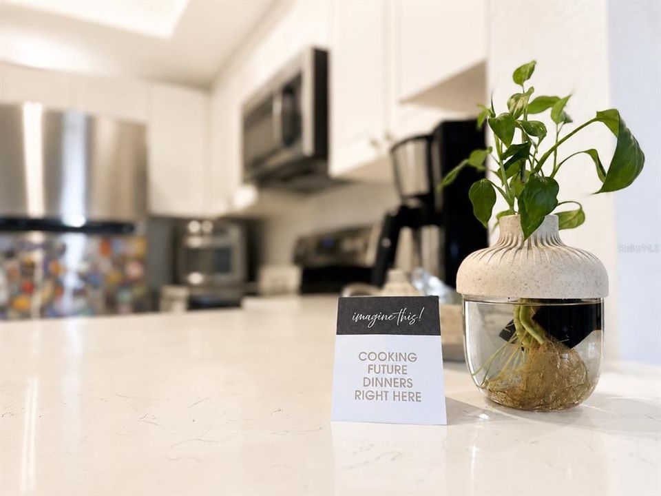 For Sale: $334,900 (2 beds, 2 baths, 1122 Square Feet)