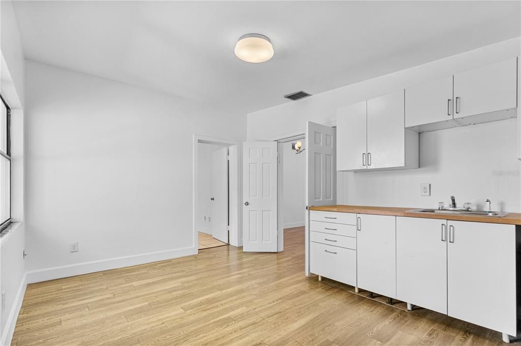 For Sale: $329,900 (3 beds, 2 baths, 1444 Square Feet)