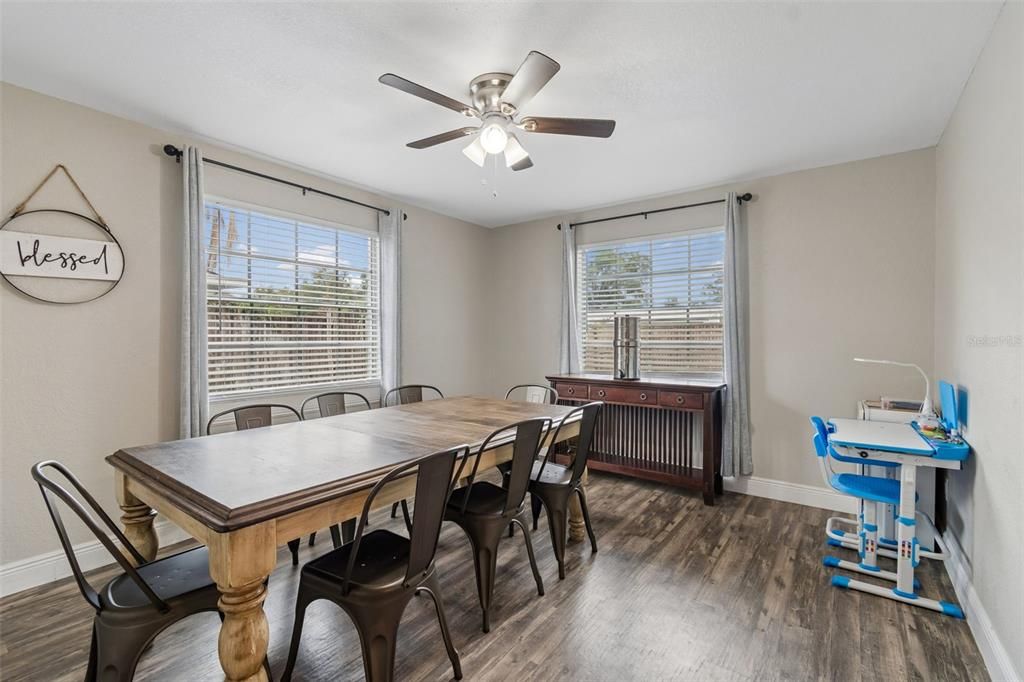 For Sale: $310,000 (3 beds, 2 baths, 1388 Square Feet)