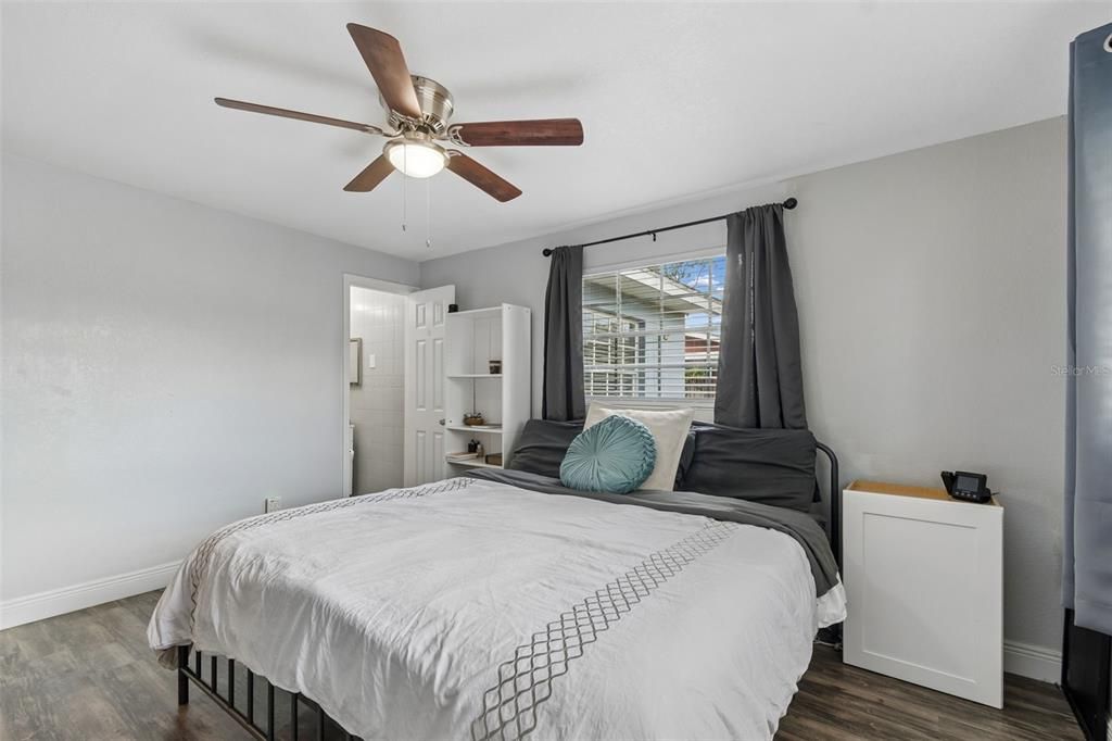 For Sale: $310,000 (3 beds, 2 baths, 1388 Square Feet)