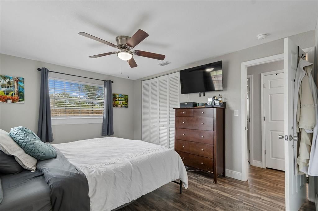For Sale: $310,000 (3 beds, 2 baths, 1388 Square Feet)