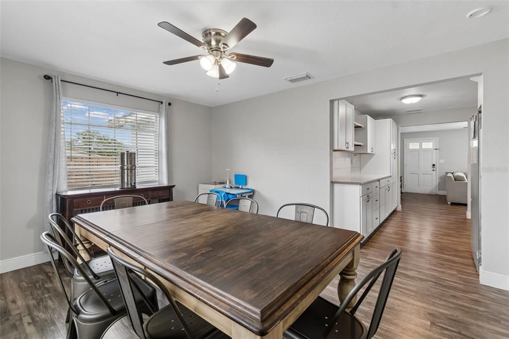 For Sale: $310,000 (3 beds, 2 baths, 1388 Square Feet)