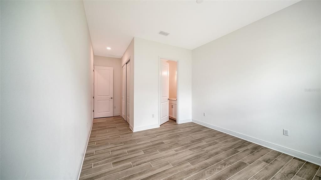 For Sale: $646,990 (3 beds, 3 baths, 2456 Square Feet)