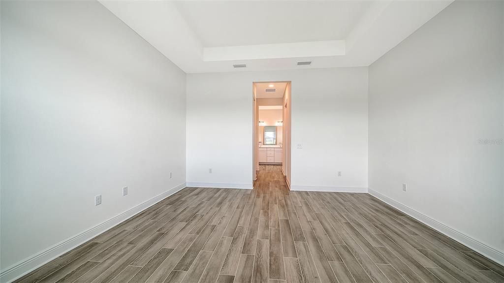 For Sale: $646,990 (3 beds, 3 baths, 2456 Square Feet)