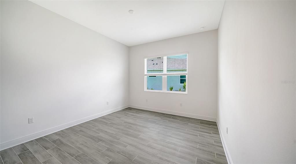 For Sale: $646,990 (3 beds, 3 baths, 2456 Square Feet)