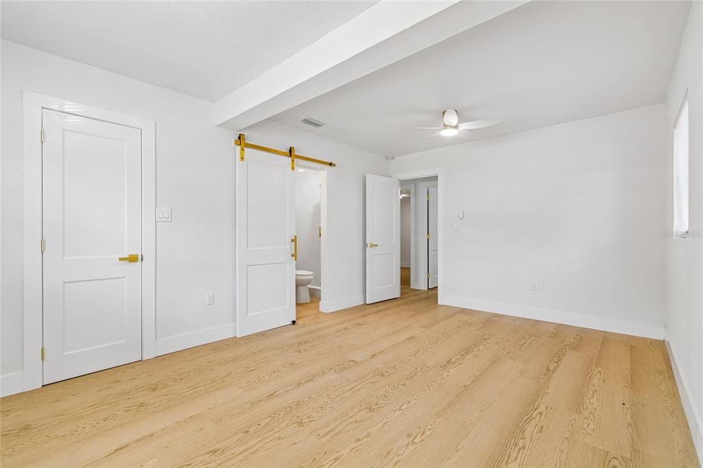 En Venta: $499,000 (5 camas, 3 baños, 1716 Pies cuadrados)