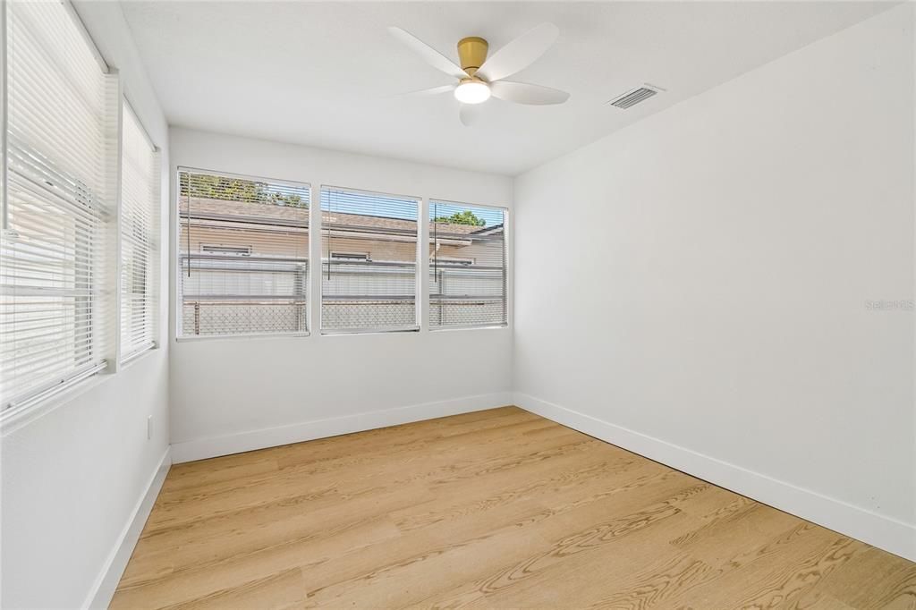 En Venta: $499,000 (5 camas, 3 baños, 1716 Pies cuadrados)