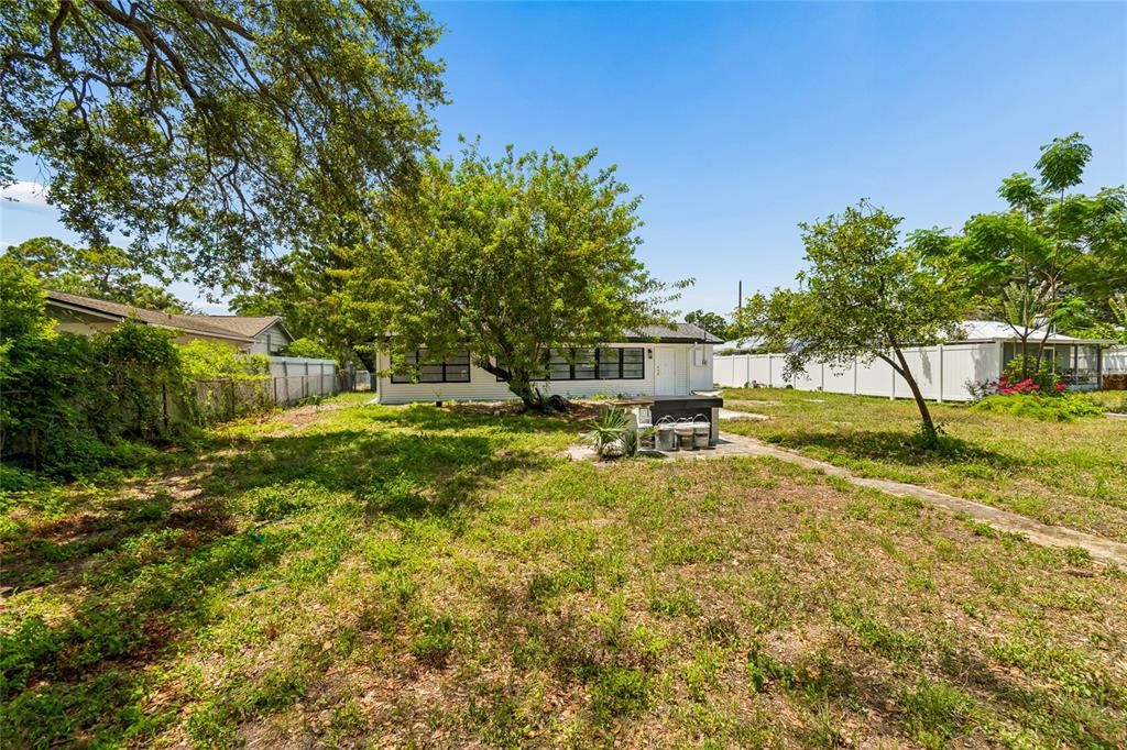 En Venta: $499,000 (5 camas, 3 baños, 1716 Pies cuadrados)