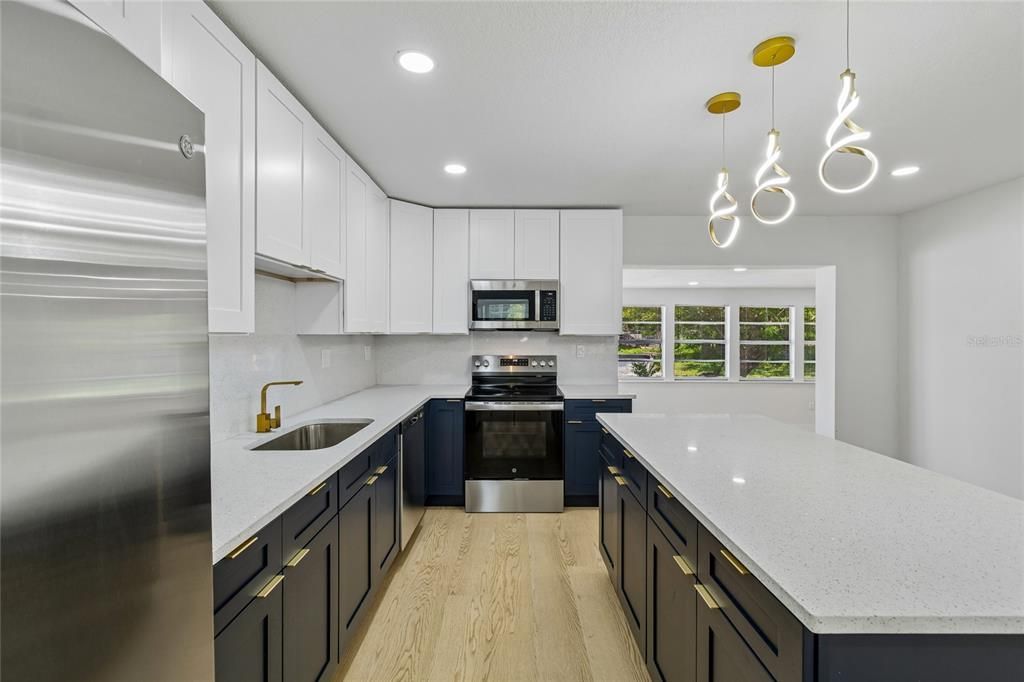 En Venta: $499,000 (5 camas, 3 baños, 1716 Pies cuadrados)