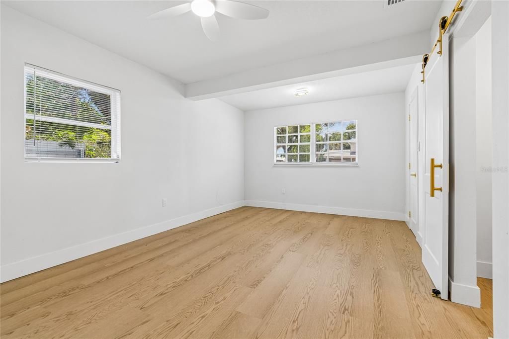 En Venta: $499,000 (5 camas, 3 baños, 1716 Pies cuadrados)