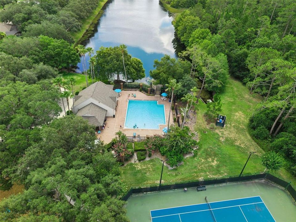 En Venta: $550,000 (4 camas, 2 baños, 2269 Pies cuadrados)