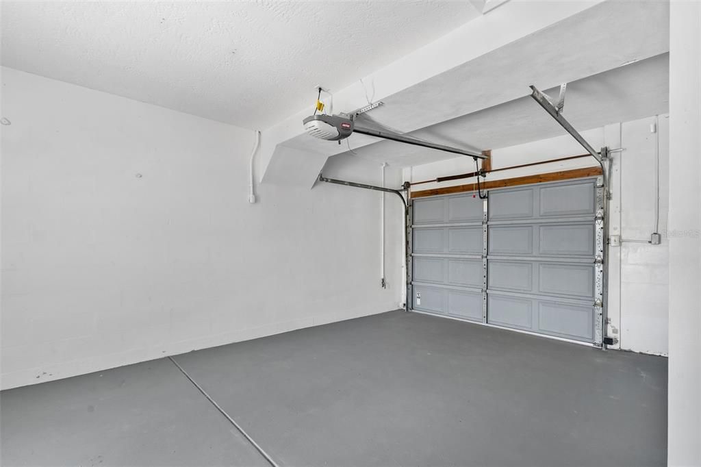 For Sale: $650,000 (3 beds, 2 baths, 1630 Square Feet)