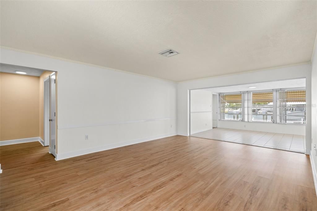 For Sale: $650,000 (3 beds, 2 baths, 1630 Square Feet)