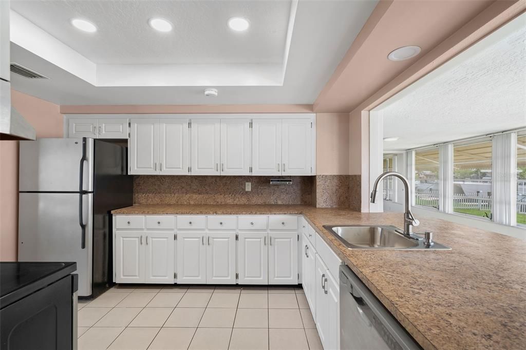 For Sale: $650,000 (3 beds, 2 baths, 1630 Square Feet)