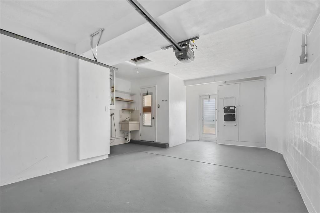 For Sale: $650,000 (3 beds, 2 baths, 1630 Square Feet)
