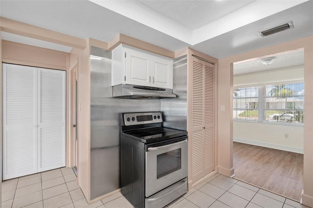 For Sale: $650,000 (3 beds, 2 baths, 1630 Square Feet)