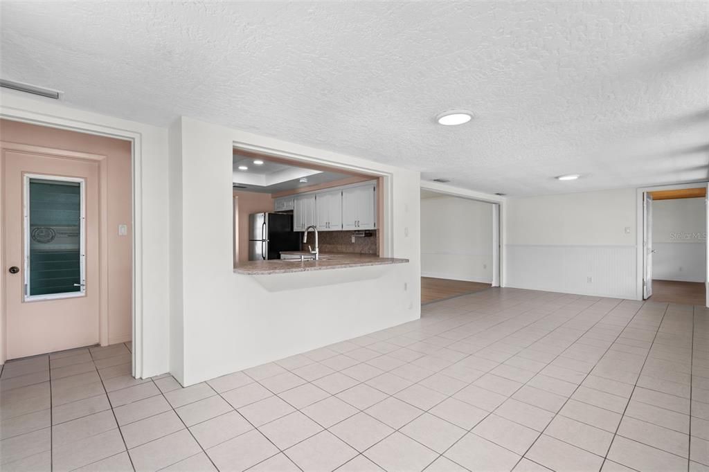 For Sale: $650,000 (3 beds, 2 baths, 1630 Square Feet)