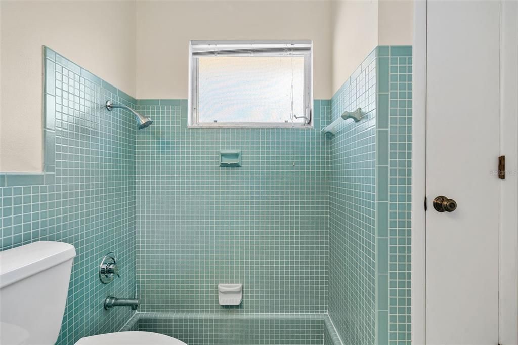 For Sale: $650,000 (3 beds, 2 baths, 1630 Square Feet)