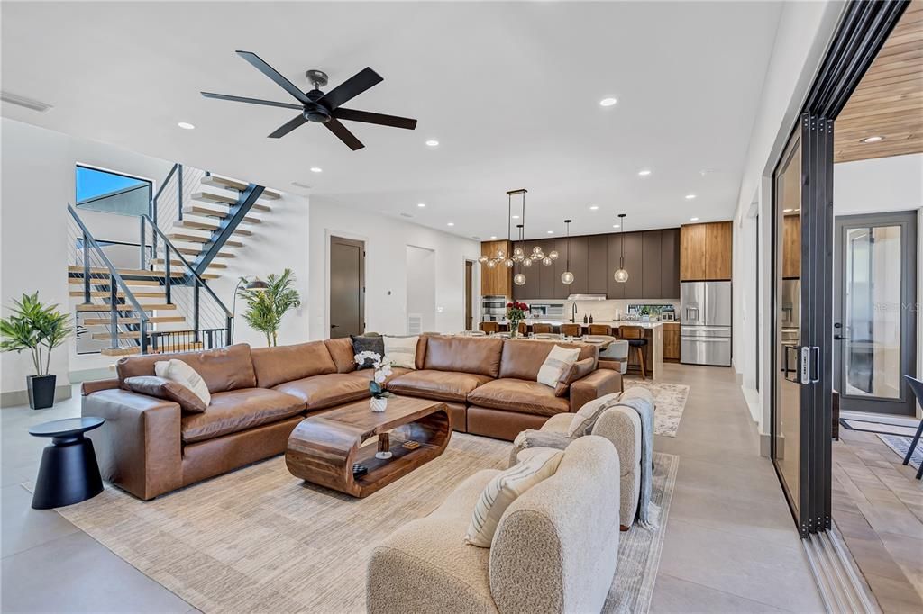 For Rent: $12,500 (5 beds, 3 baths, 3022 Square Feet)