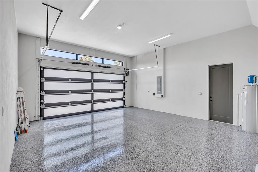 For Rent: $12,500 (5 beds, 3 baths, 3022 Square Feet)