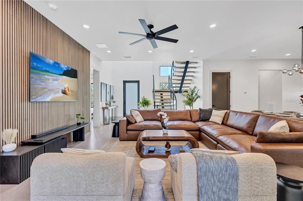 For Rent: $12,500 (5 beds, 3 baths, 3022 Square Feet)