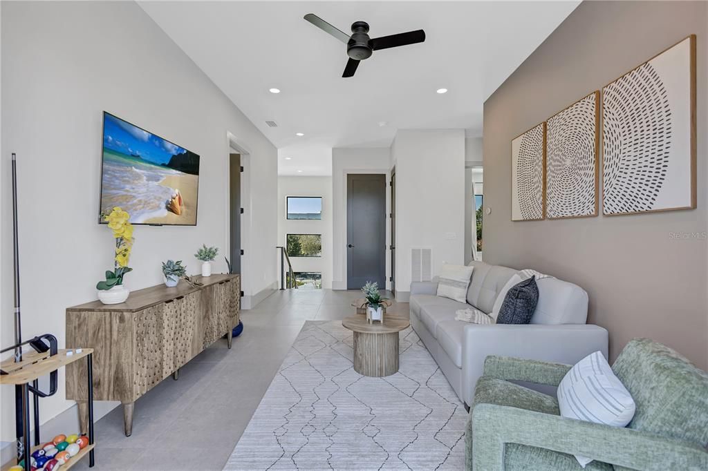 For Rent: $12,500 (5 beds, 3 baths, 3022 Square Feet)