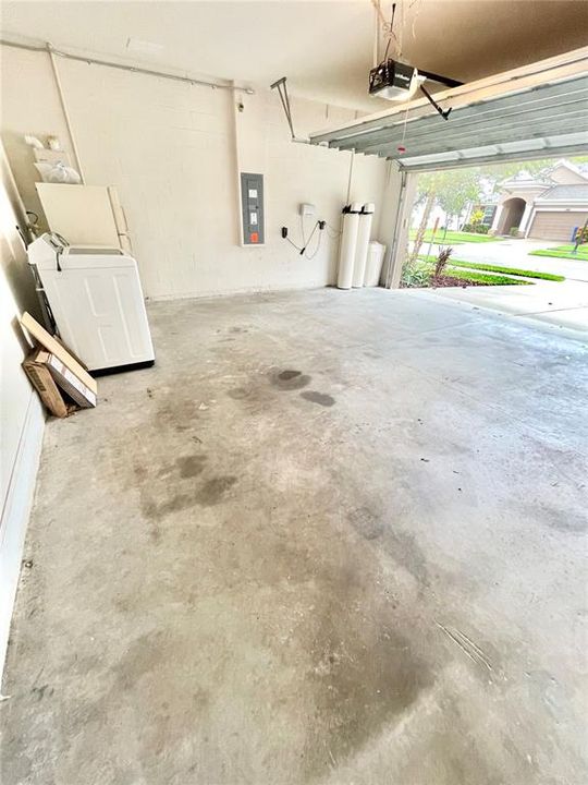 En Renta: $3,000 (5 camas, 3 baños, 2560 Pies cuadrados)
