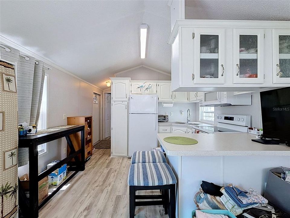 На продажу: $129,900 (1 спален, 1 ванн, 396 Квадратных фут)