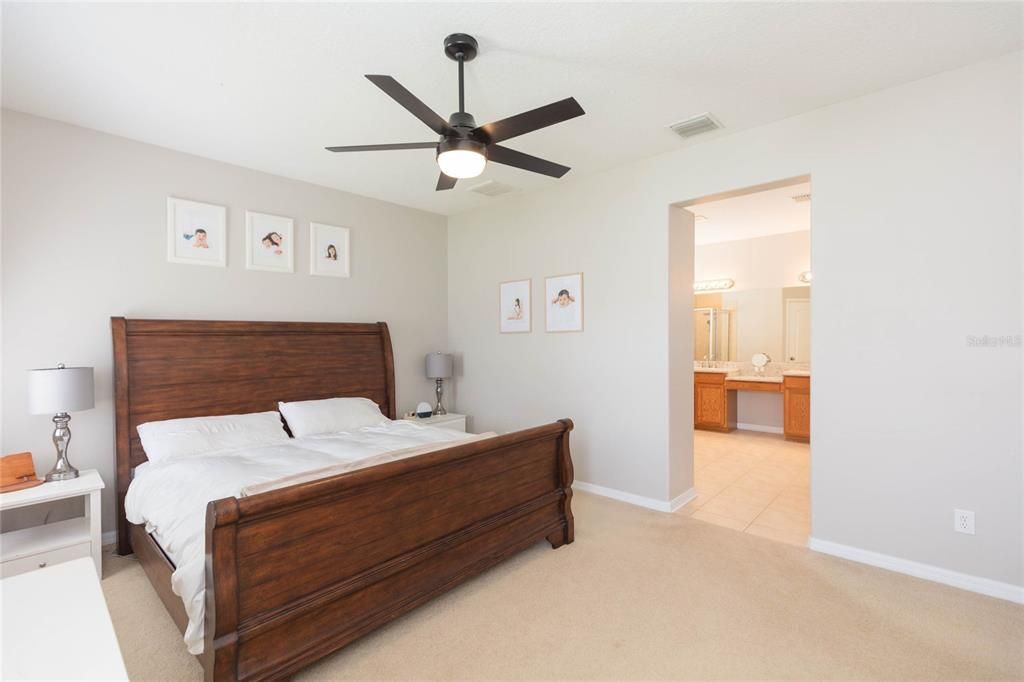En Venta: $394,000 (3 camas, 2 baños, 2102 Pies cuadrados)
