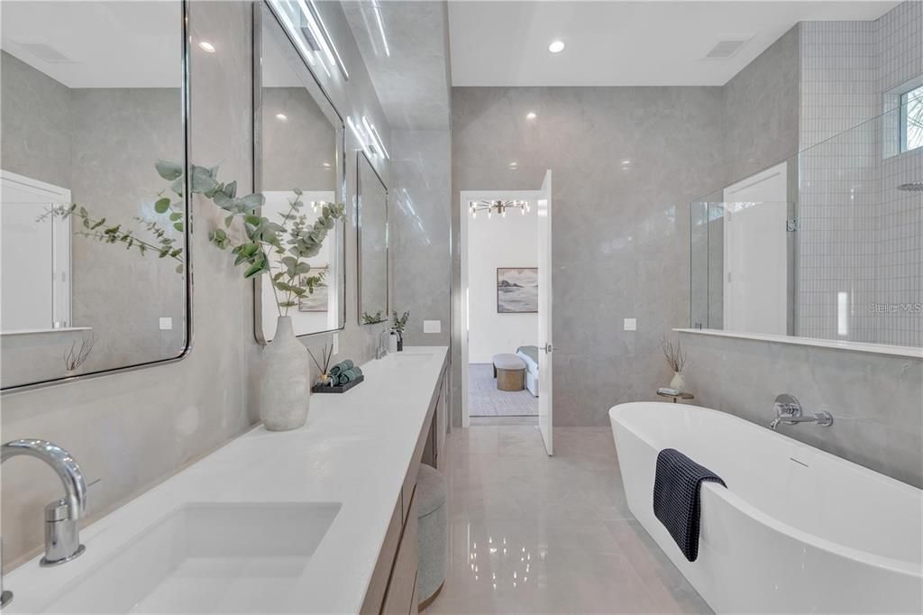 For Sale: $3,690,000 (4 beds, 4 baths, 3996 Square Feet)