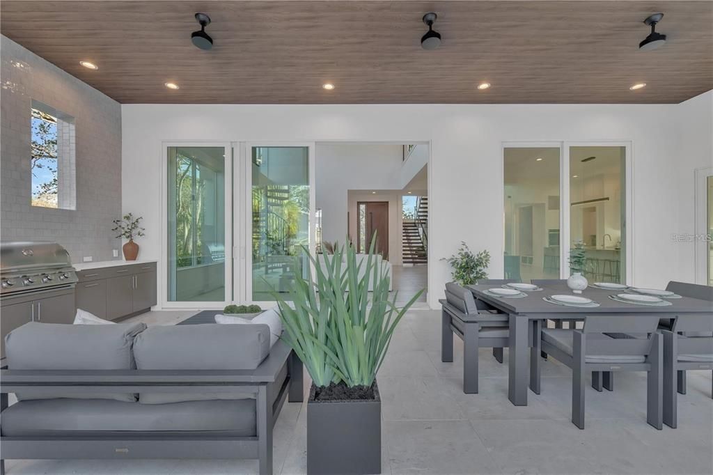 For Sale: $3,690,000 (4 beds, 4 baths, 3996 Square Feet)