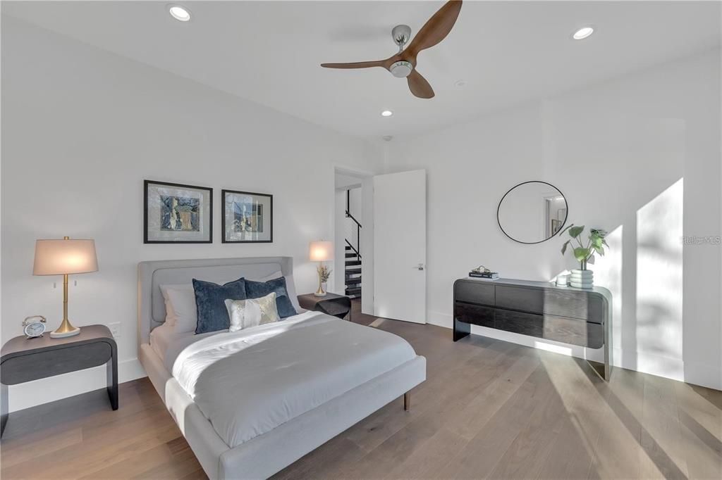 For Sale: $3,690,000 (4 beds, 4 baths, 3996 Square Feet)