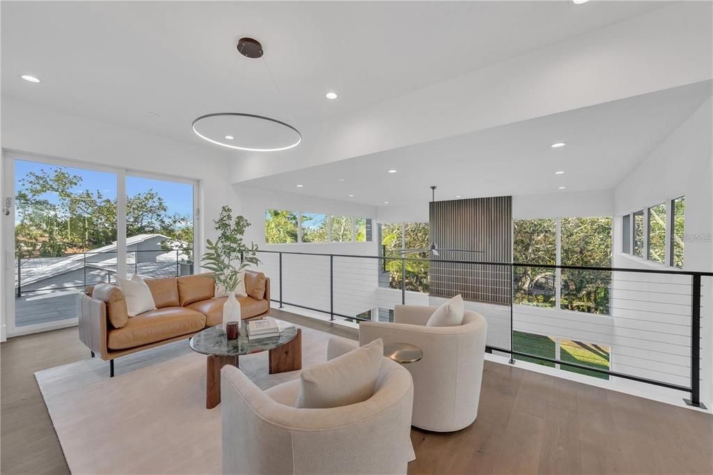 For Sale: $3,690,000 (4 beds, 4 baths, 3996 Square Feet)