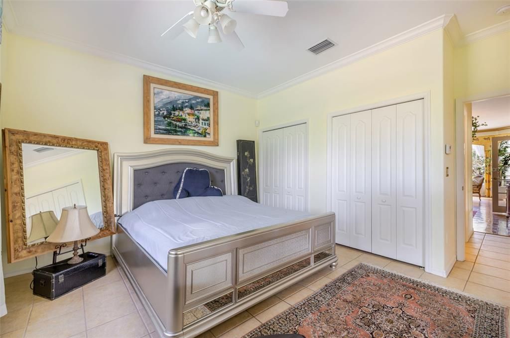 For Sale: $1,285,000 (5 beds, 3 baths, 4697 Square Feet)