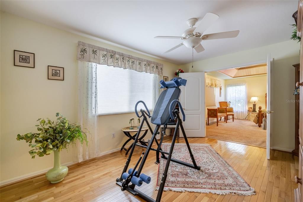 For Sale: $1,285,000 (5 beds, 3 baths, 4697 Square Feet)