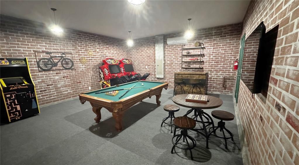En Venta: $789,000 (8 camas, 5 baños, 3909 Pies cuadrados)