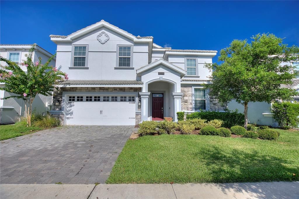 En Venta: $789,000 (8 camas, 5 baños, 3909 Pies cuadrados)