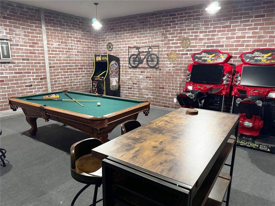En Venta: $789,000 (8 camas, 5 baños, 3909 Pies cuadrados)